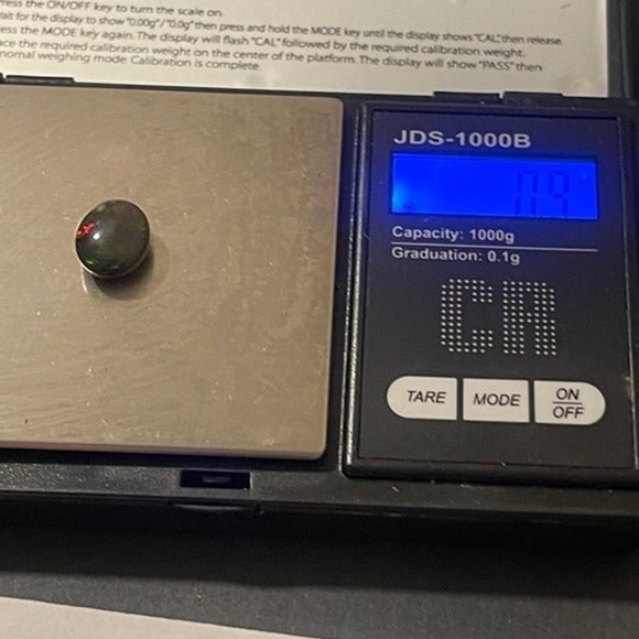 Stunning Ethiopian Black Opal – High-Quality Play of Color with Dark Body Tone - Picture 2 of 5